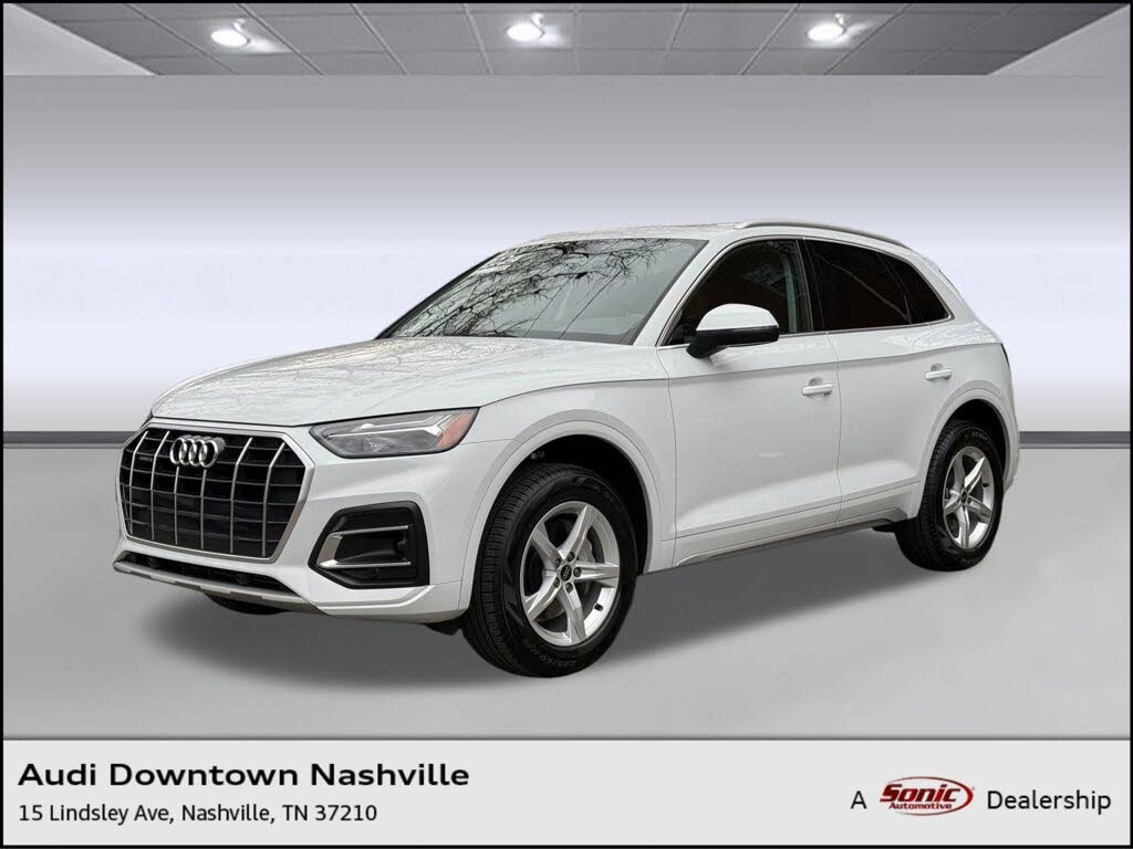 2024 Audi Q5 quattro Premium 40 TFSI