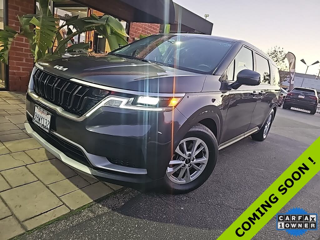 2024 Kia Carnival LX FWD