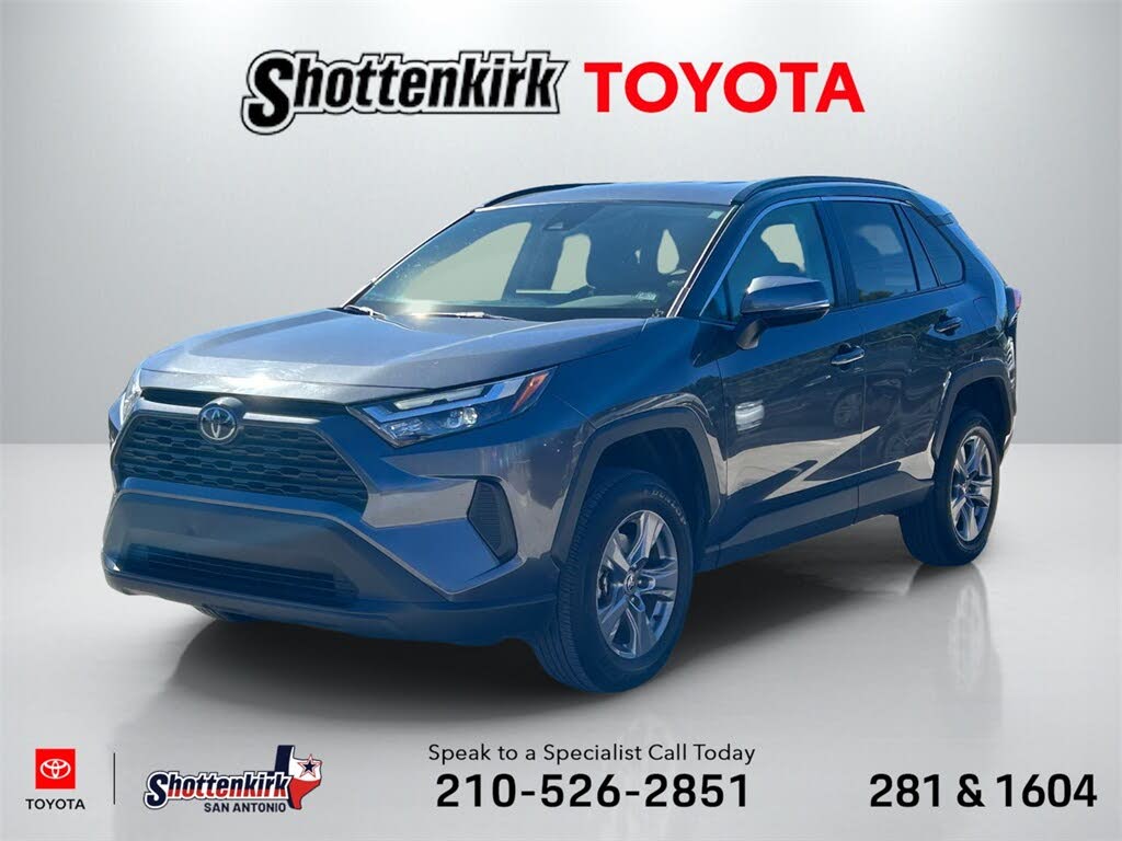 2024 Toyota RAV4 XLE FWD