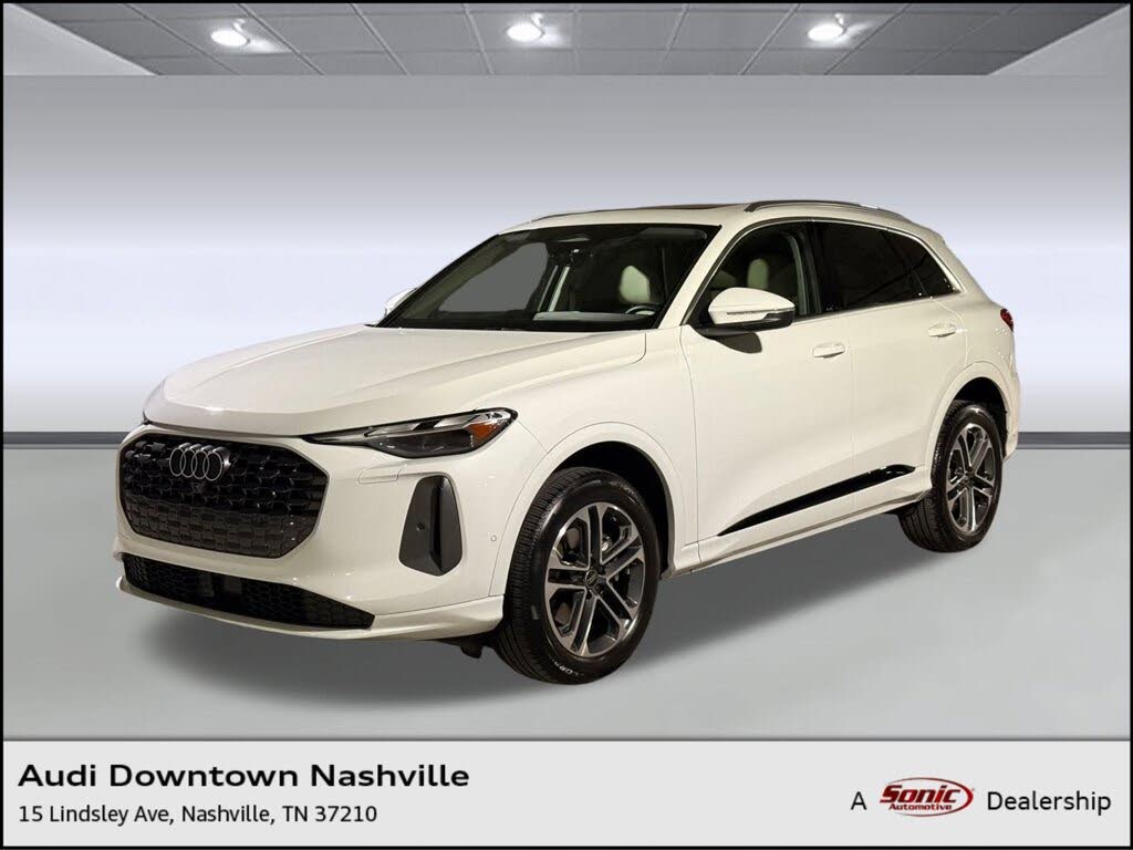 2025 Audi Q5 quattro Premium 40 TFSI