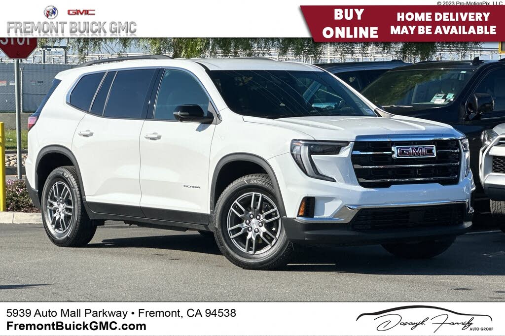 2025 GMC Acadia Elevation FWD