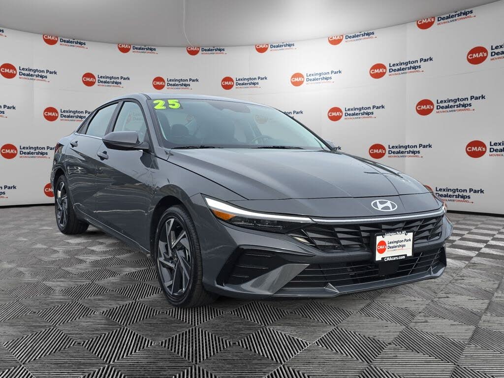 2025 Hyundai Elantra Hybrid Limited FWD