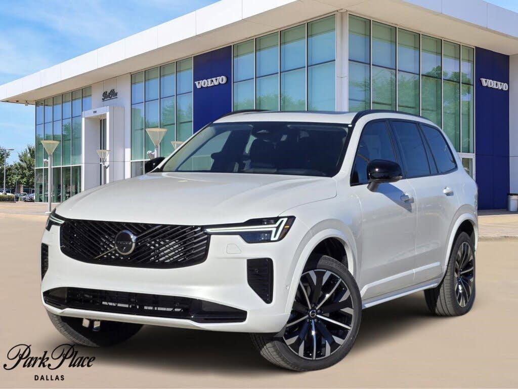 2026 Volvo XC90 B6 Ultra Dark 7-Passenger AWD