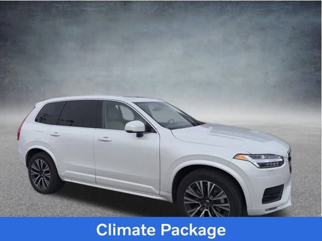 2021 Volvo XC90 T6 Momentum 7-Passenger AWD