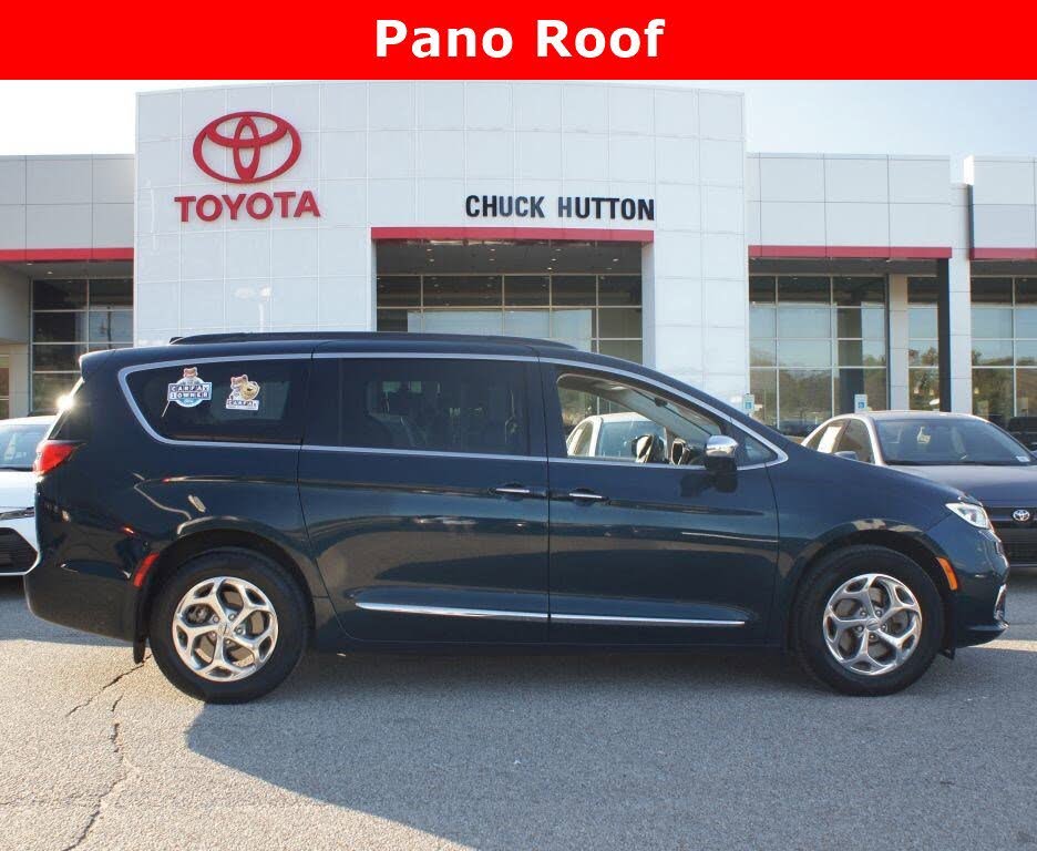 2022 Chrysler Pacifica Limited AWD