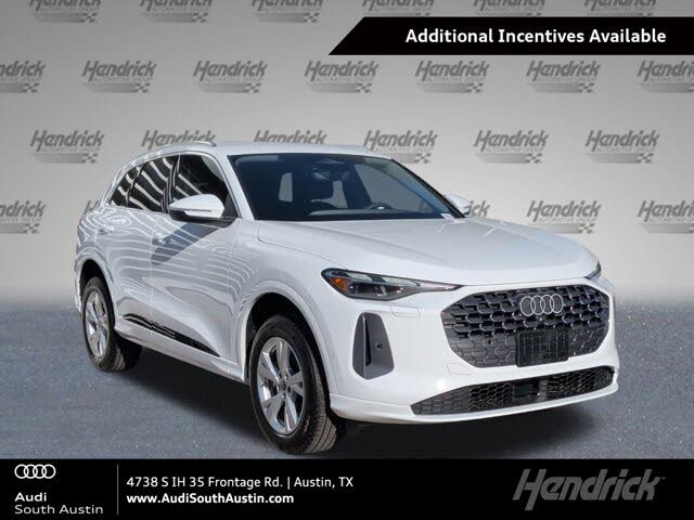 2025 Audi Q5 quattro Premium 40 TFSI