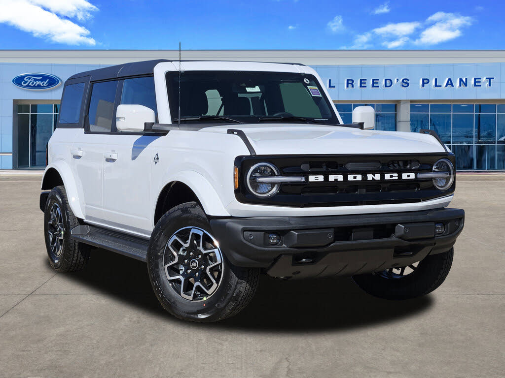 2025 Ford Bronco Outer Banks 4-Door 4WD