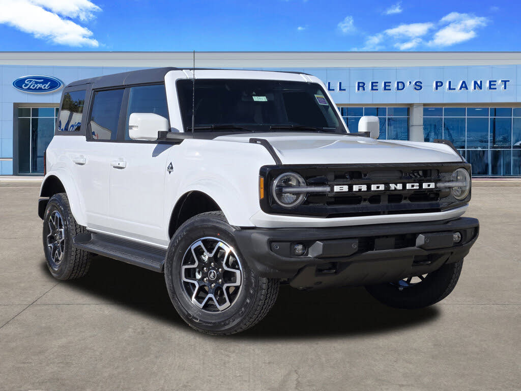2025 Ford Bronco Outer Banks 4-Door 4WD