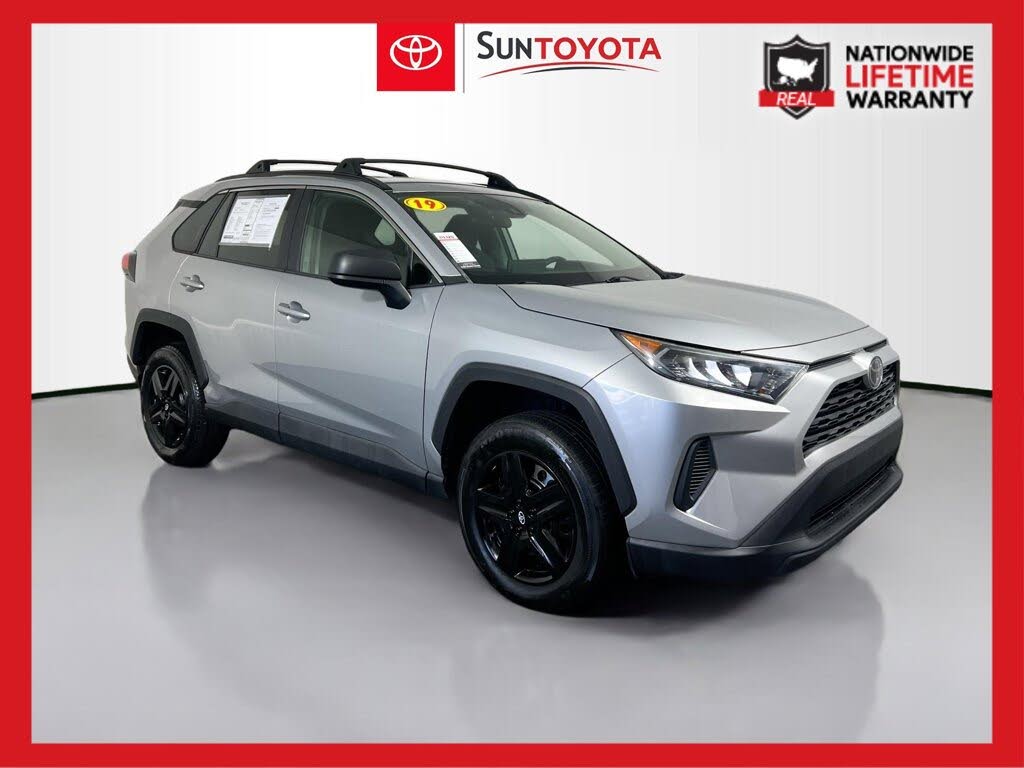 2019 Toyota RAV4 LE FWD