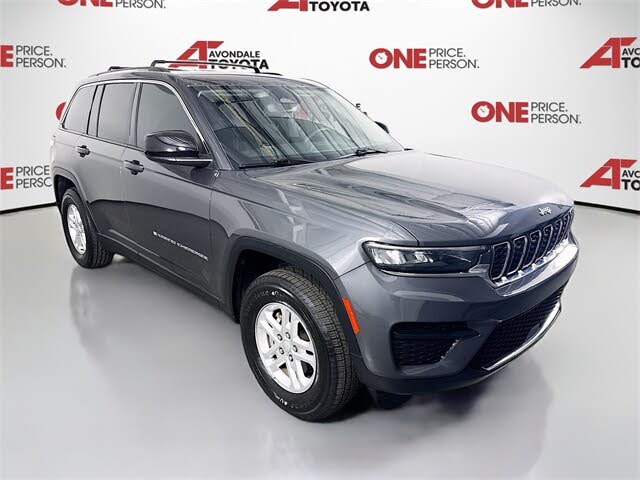 2024 Jeep Grand Cherokee Laredo 4WD
