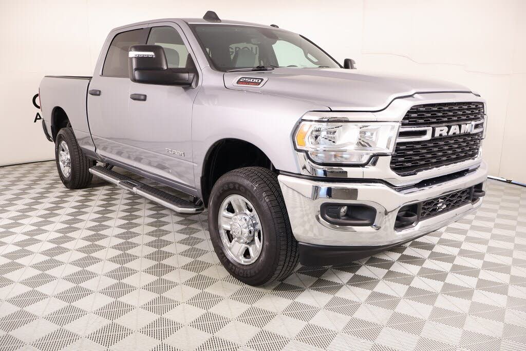 2024 RAM 2500 Big Horn Crew Cab 4WD
