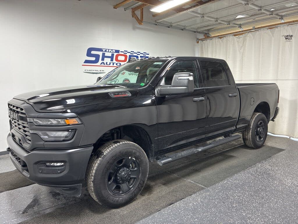 2026 RAM 2500 Tradesman Crew Cab 4WD