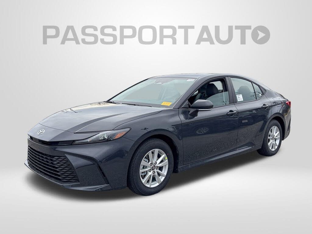 2026 Toyota Camry LE FWD