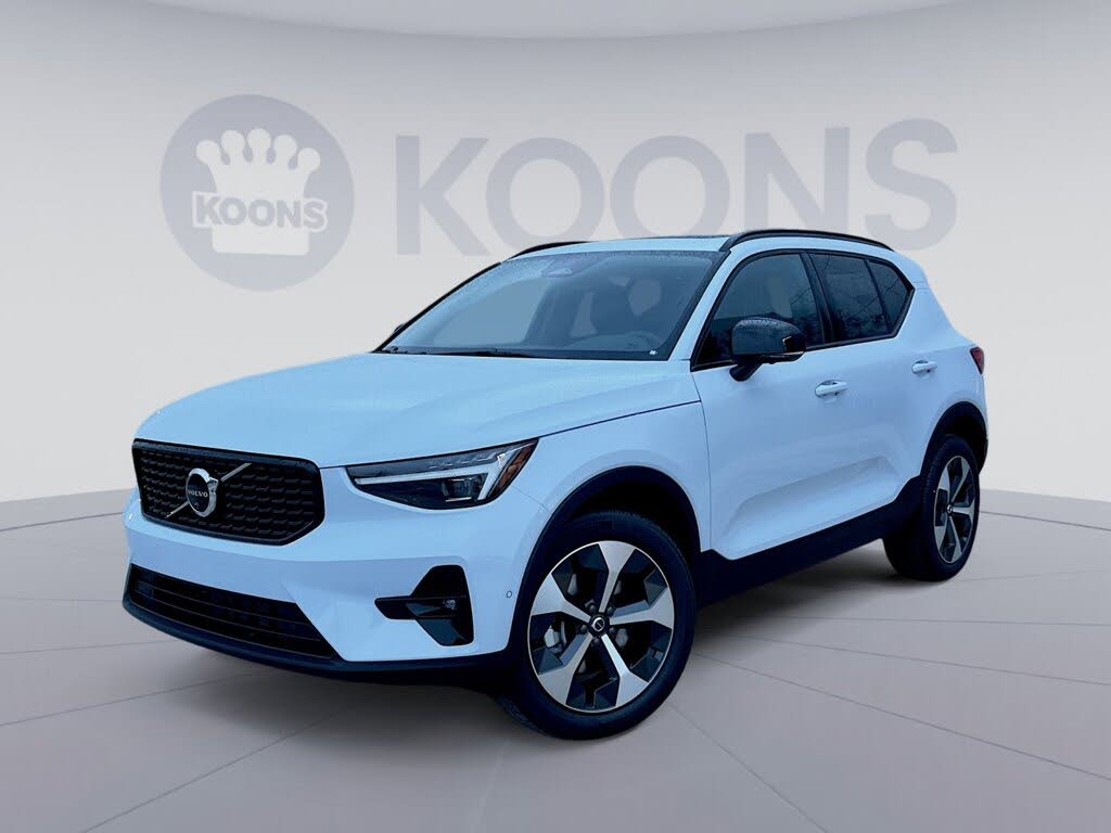 2026 Volvo XC40 B5 Plus AWD