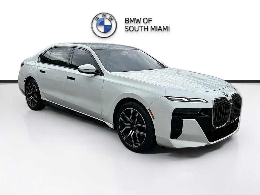 2024 BMW 7 Series 740i RWD
