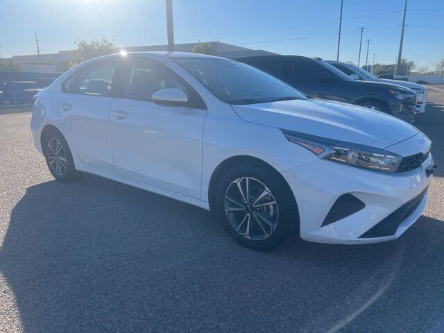 2024 Kia Forte LXS FWD