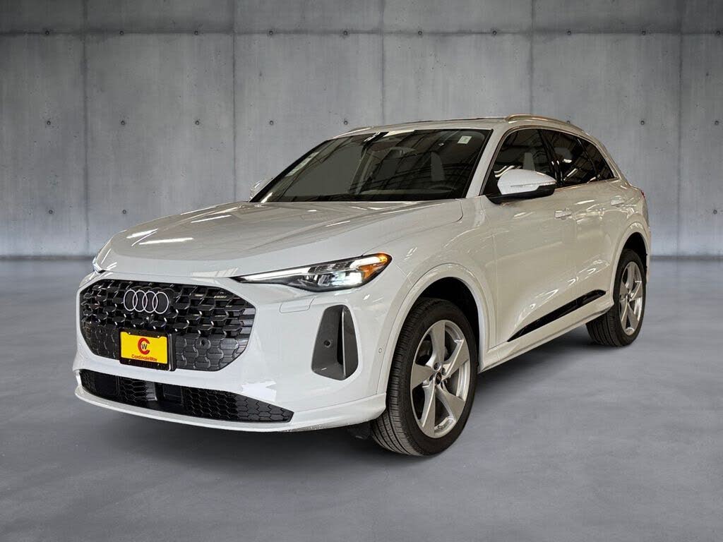 2025 Audi Q5 quattro Premium Plus 40 TFSI