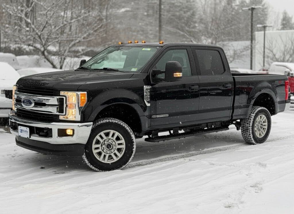 2017 Ford F-250 Super Duty XLT Crew Cab 4WD