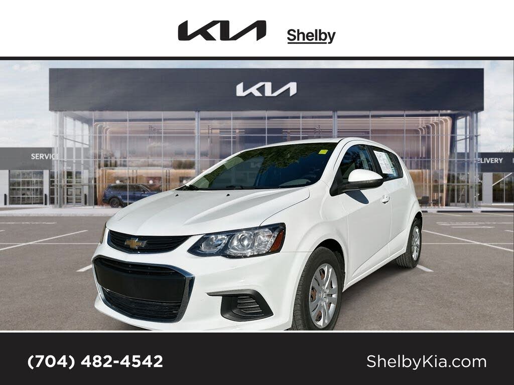 2020 Chevrolet Sonic LT Fleet Hatchback FWD