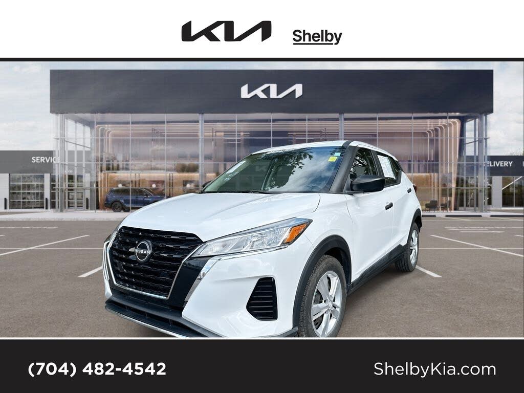 2022 Nissan Kicks S FWD