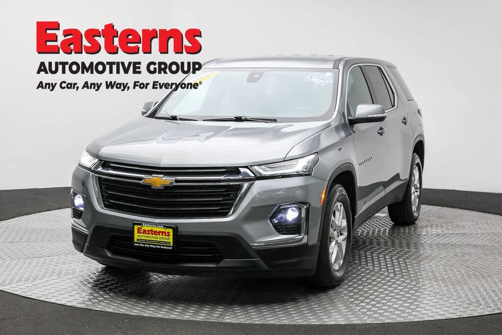 2023 Chevrolet Traverse LS AWD