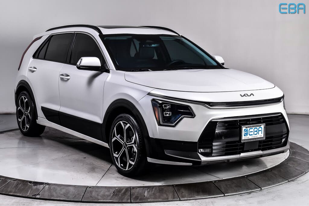 2023 Kia Niro Hybrid Plug-In SX Touring FWD