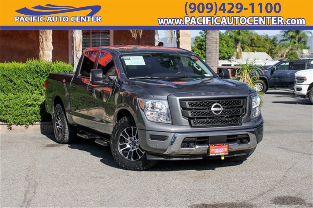 2023 Nissan Titan SV Crew Cab RWD