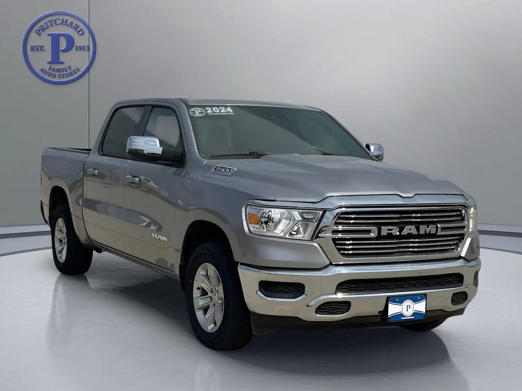 2024 RAM 1500 Laramie Crew Cab 4WD