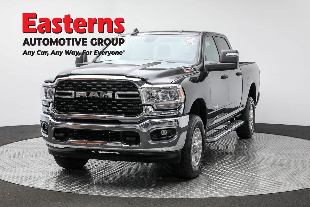 2024 RAM 2500 Big Horn Crew Cab 4WD