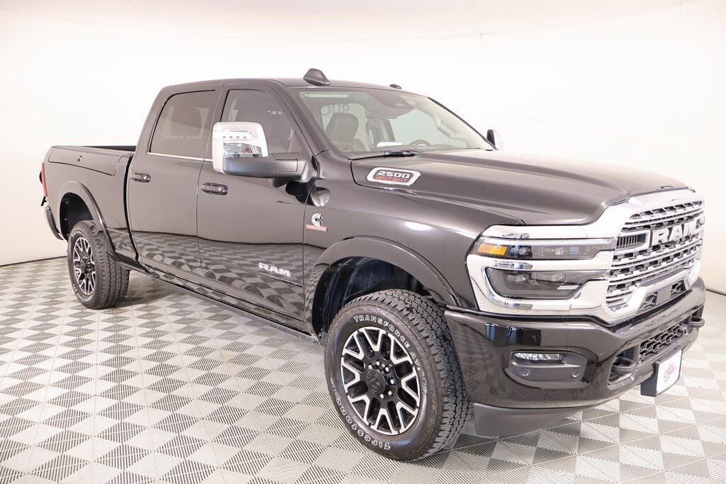 2025 RAM 2500 Limited Crew Cab 4WD