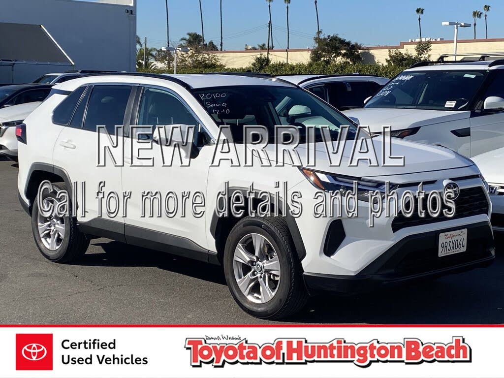 2025 Toyota RAV4 Hybrid XLE AWD
