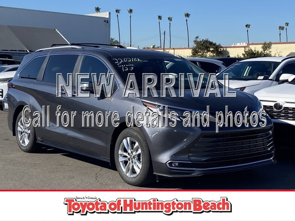 2025 Toyota Sienna Limited 7-Passenger AWD