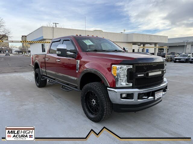 2017 Ford F-250 Super Duty Lariat Crew Cab 4WD
