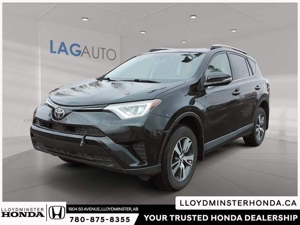 Toyota RAV4 LE AWD 2018