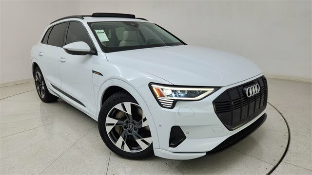 2022 Audi e-tron Premium quattro AWD