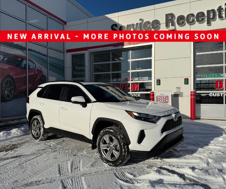 Toyota RAV4 XLE AWD 2022