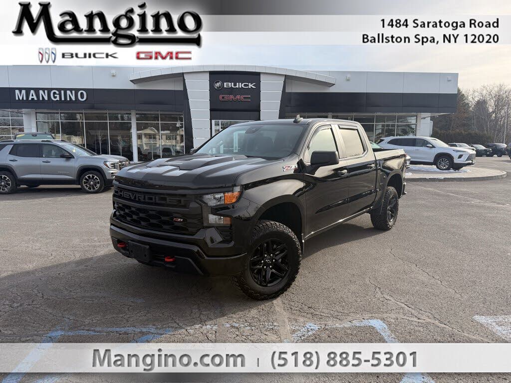 2023 Chevrolet Silverado 1500 Custom Trail Boss Crew Cab 4WD