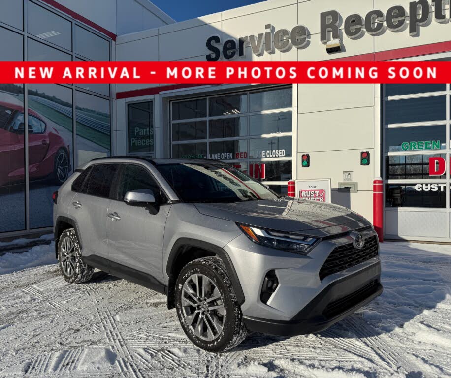 Toyota RAV4 XLE Premium AWD 2023