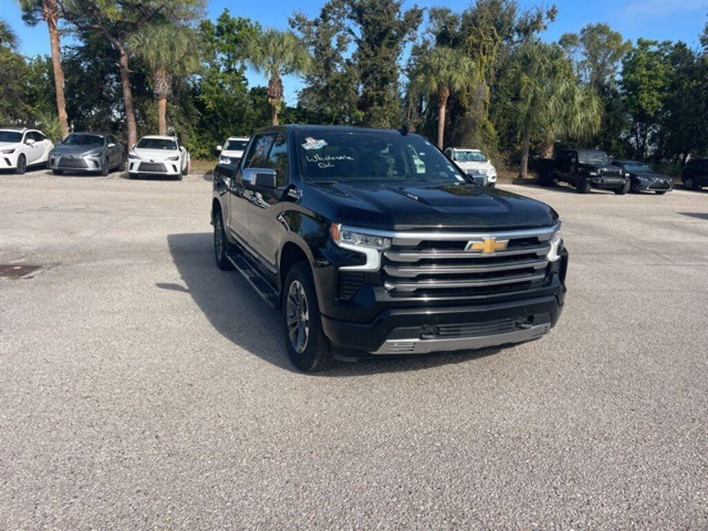 2024 Chevrolet Silverado 1500 High Country Crew Cab 4WD