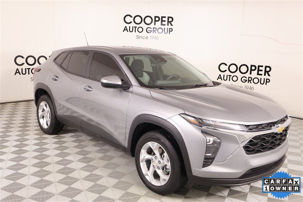 2024 Chevrolet Trax LS FWD