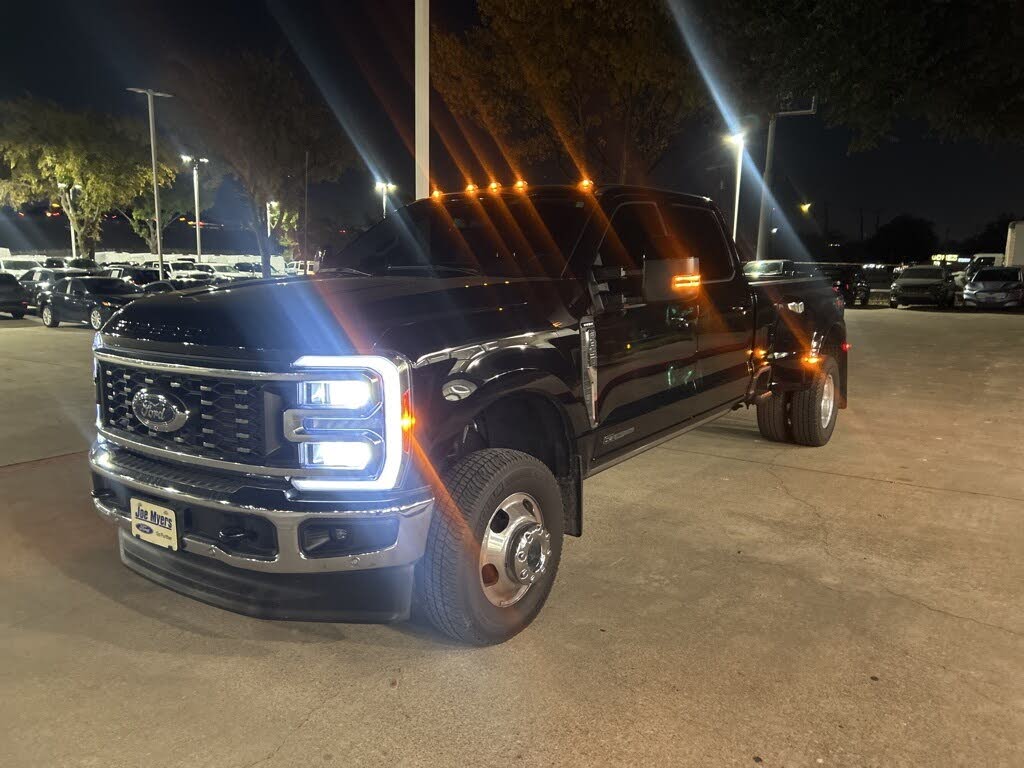 2024 Ford F-350 Super Duty Lariat Crew Cab LB DRW 4WD