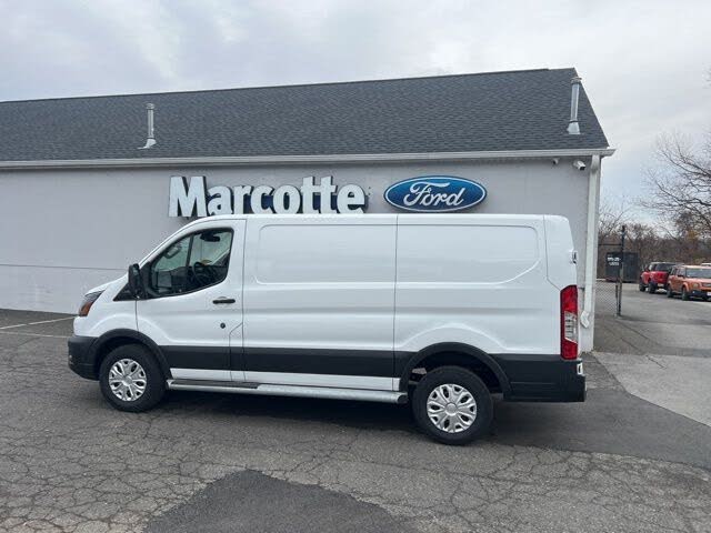 2024 Ford Transit Cargo 250 Low Roof LB RWD