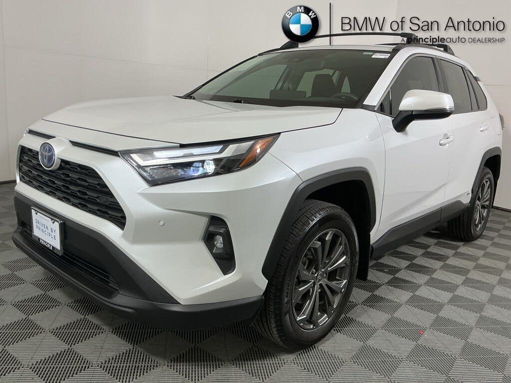 2024 Toyota RAV4 Hybrid XLE Premium AWD