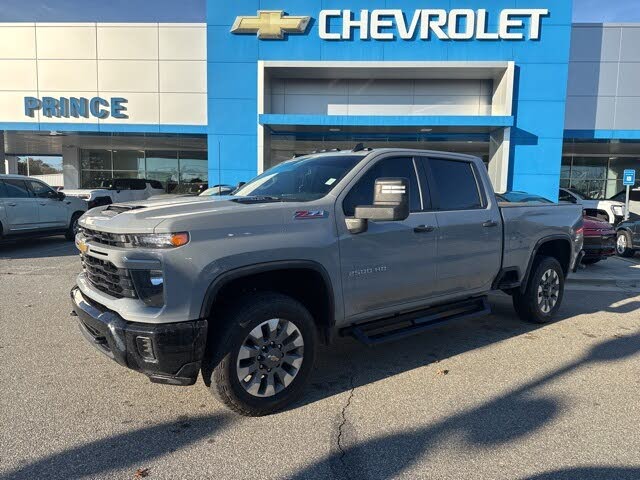 2025 Chevrolet Silverado 2500HD Custom Crew Cab 4WD