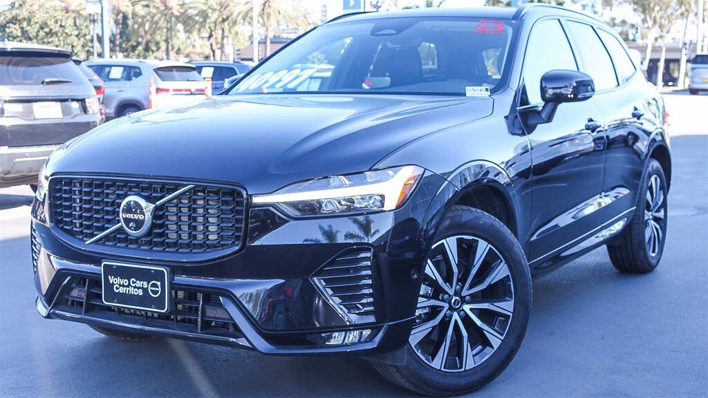 2025 Volvo XC60 B5 Plus Dark Theme AWD