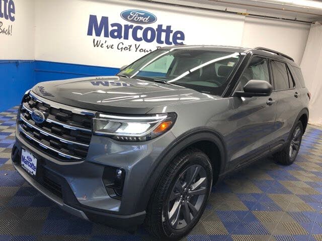 2026 Ford Explorer Active AWD