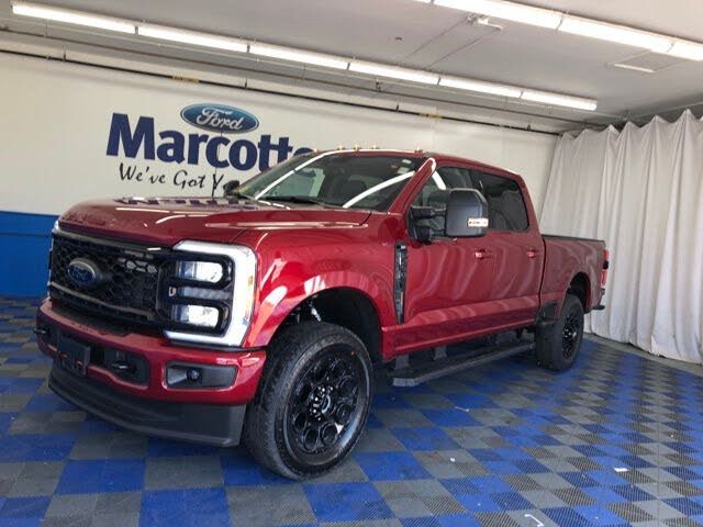 2026 Ford F-250 Super Duty XLT Crew Cab 4WD