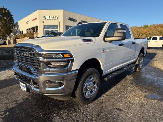 2026 RAM 2500 Tradesman Crew Cab 4WD