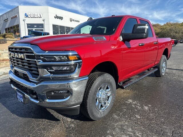 2026 RAM 2500 Tradesman Crew Cab 4WD