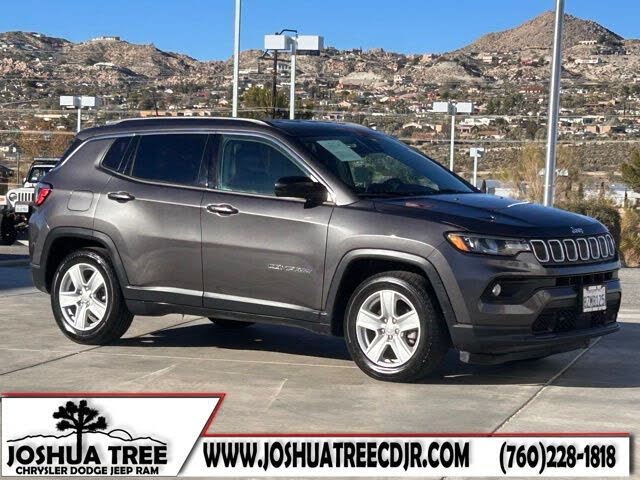 2022 Jeep Compass Latitude FWD